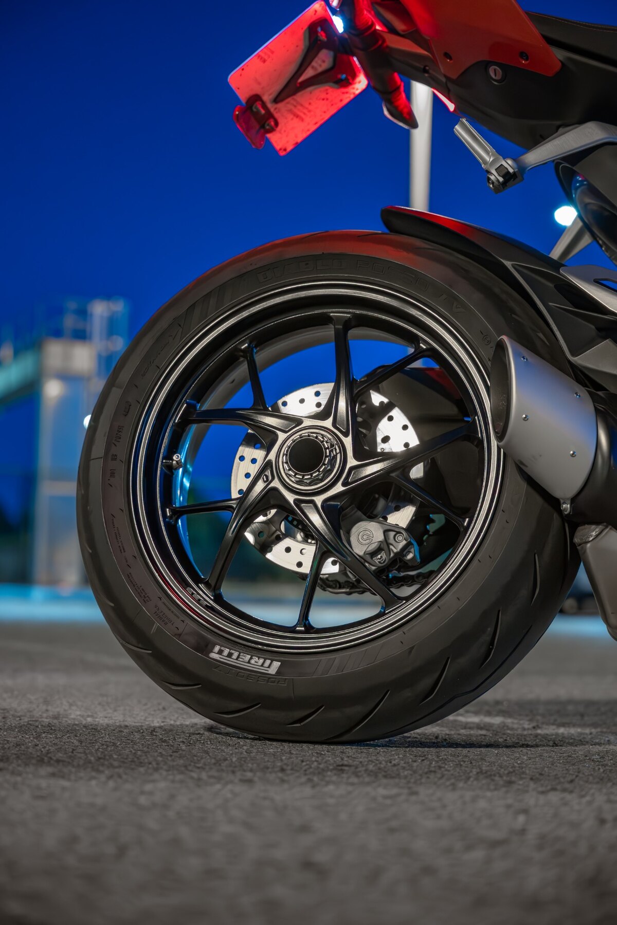 Ducati Panigale V2 fotografiada por FerrioShots